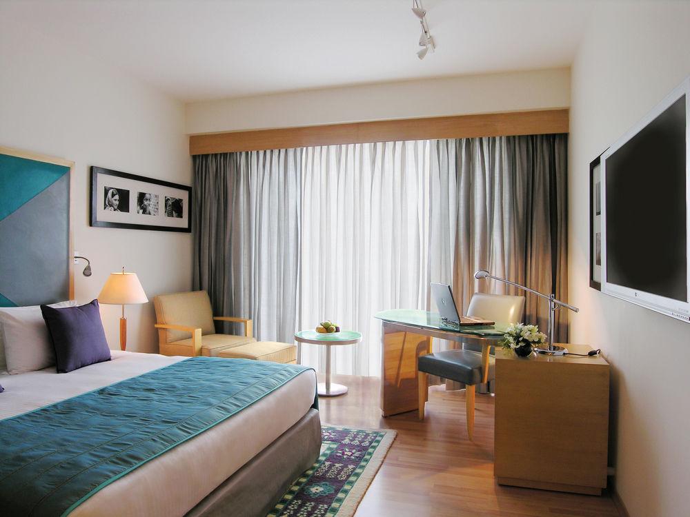 Taj Chandīgarh מראה חיצוני תמונה A room at the Taj Bengal