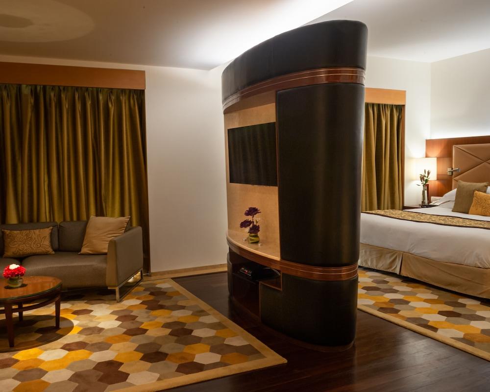 Taj Chandīgarh מראה חיצוני תמונה A suite at the hotel