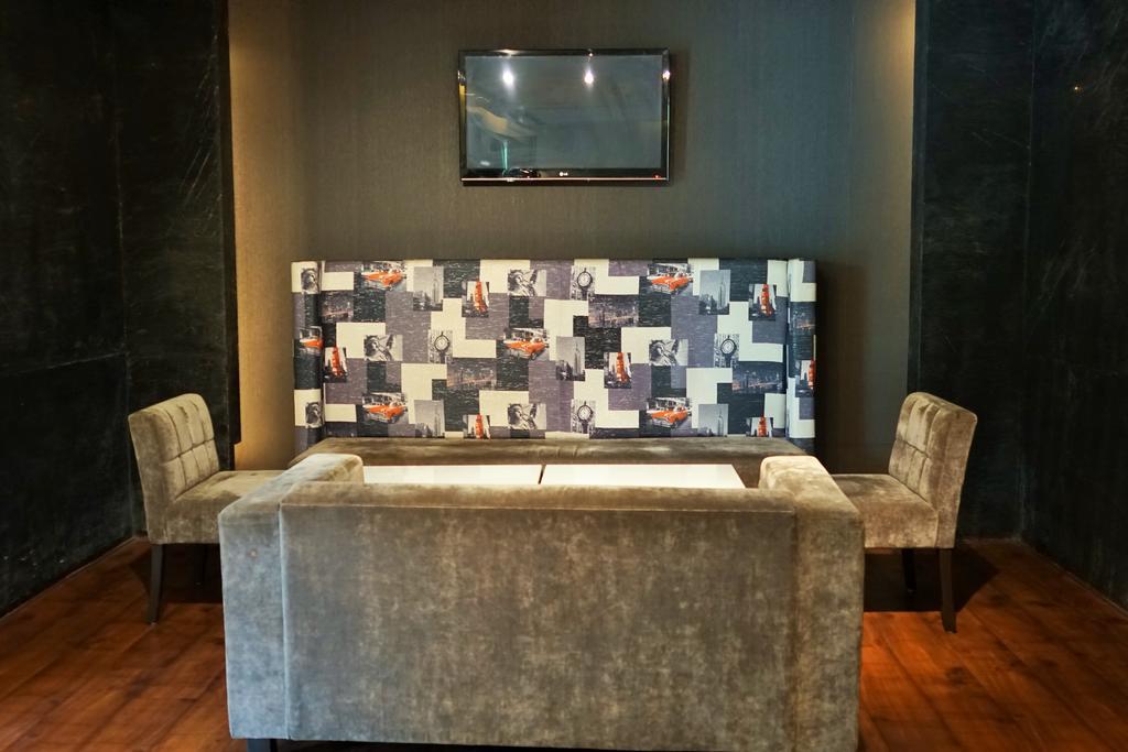 Taj Chandīgarh מראה חיצוני תמונה A table tennis table in a hotel