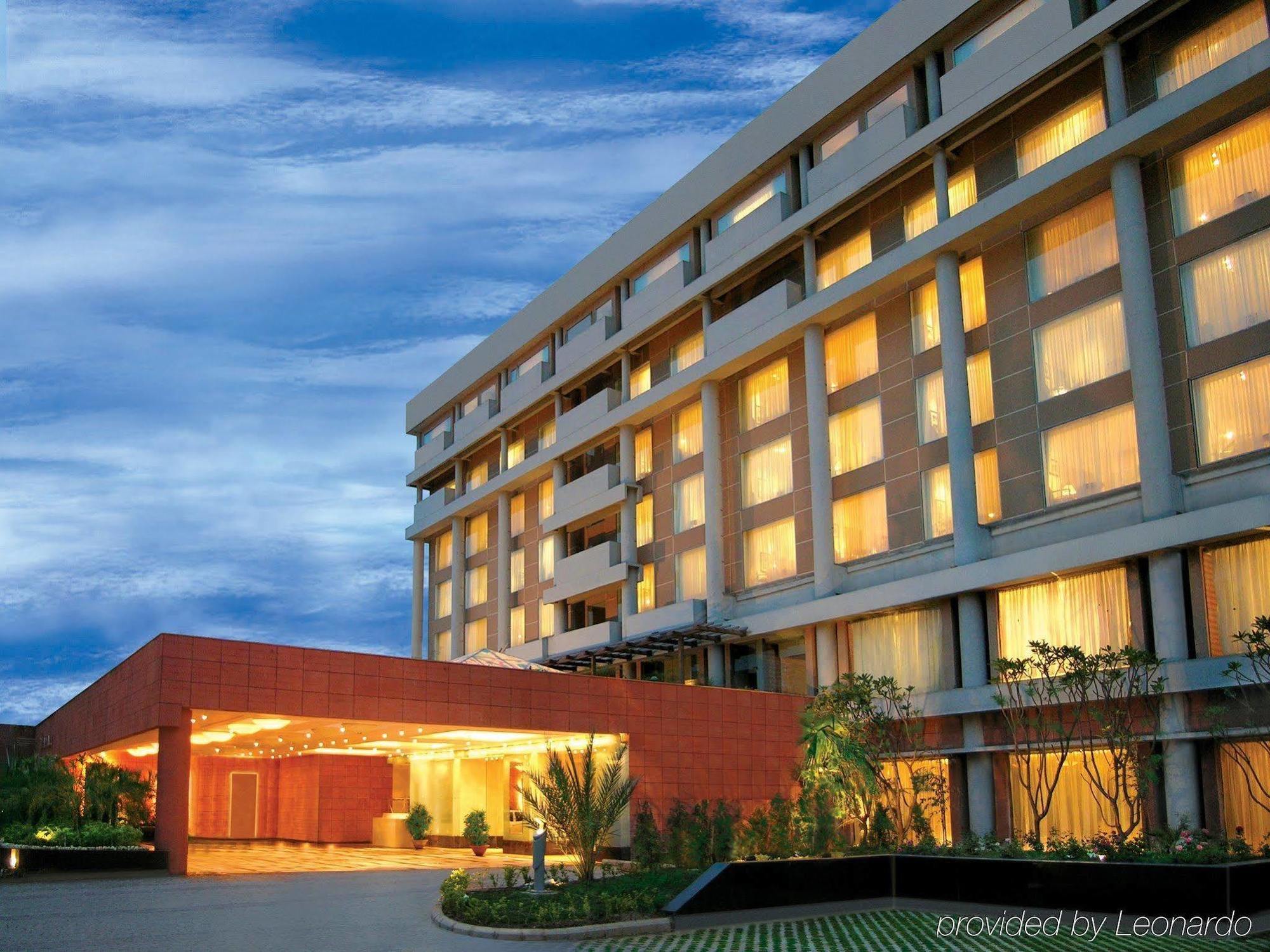 Taj Chandīgarh מראה חיצוני תמונה The Taj Bengal