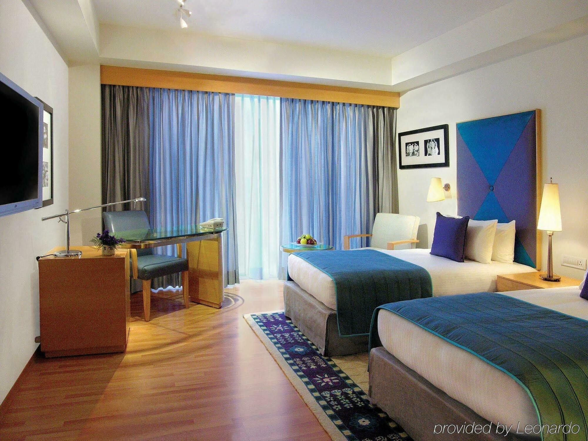 Taj Chandīgarh מראה חיצוני תמונה A room at the hotel